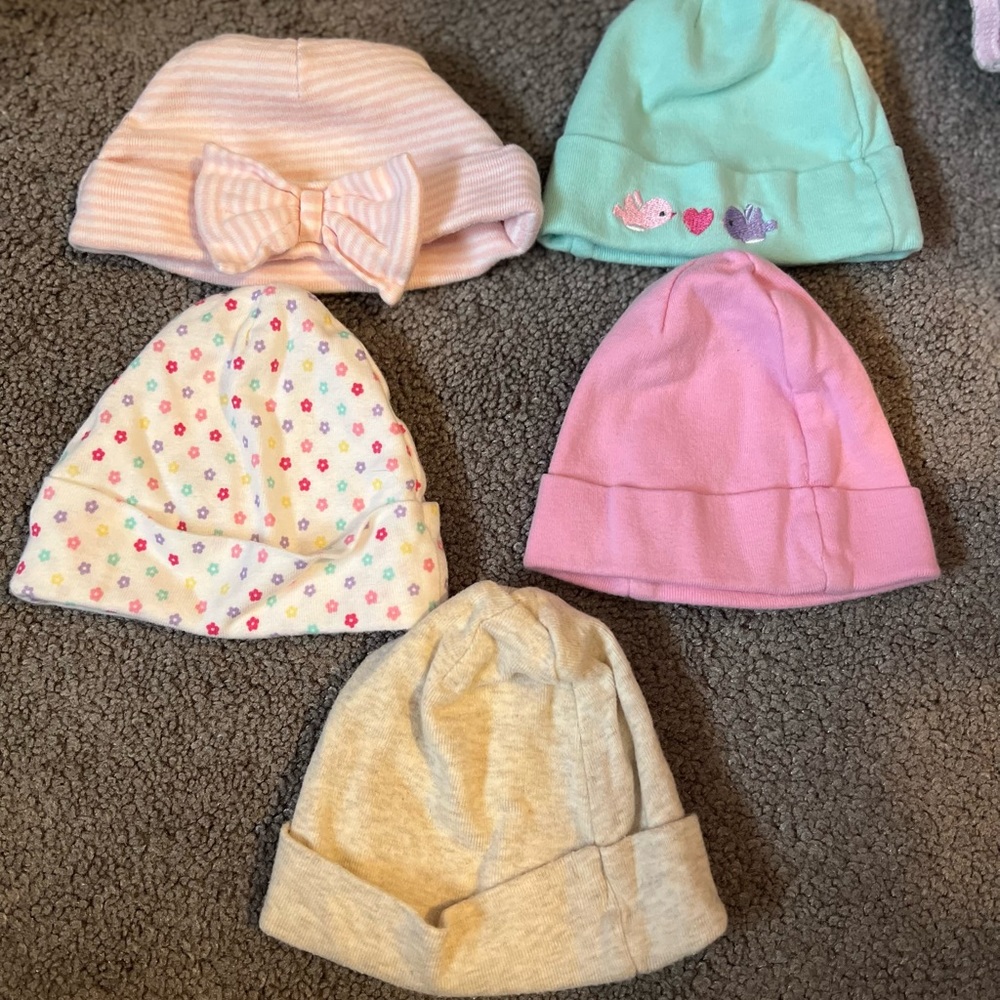 Lot of 5 baby hats